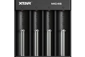 Xtar MC4S зарядно устройство